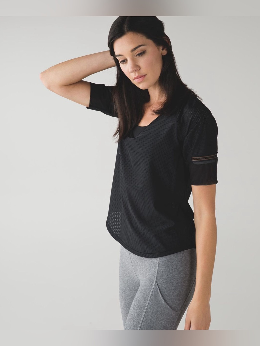 Lululemon Var-City 1/2 Sleeve Black Mesh Jersey Shirt Size Medium or 8